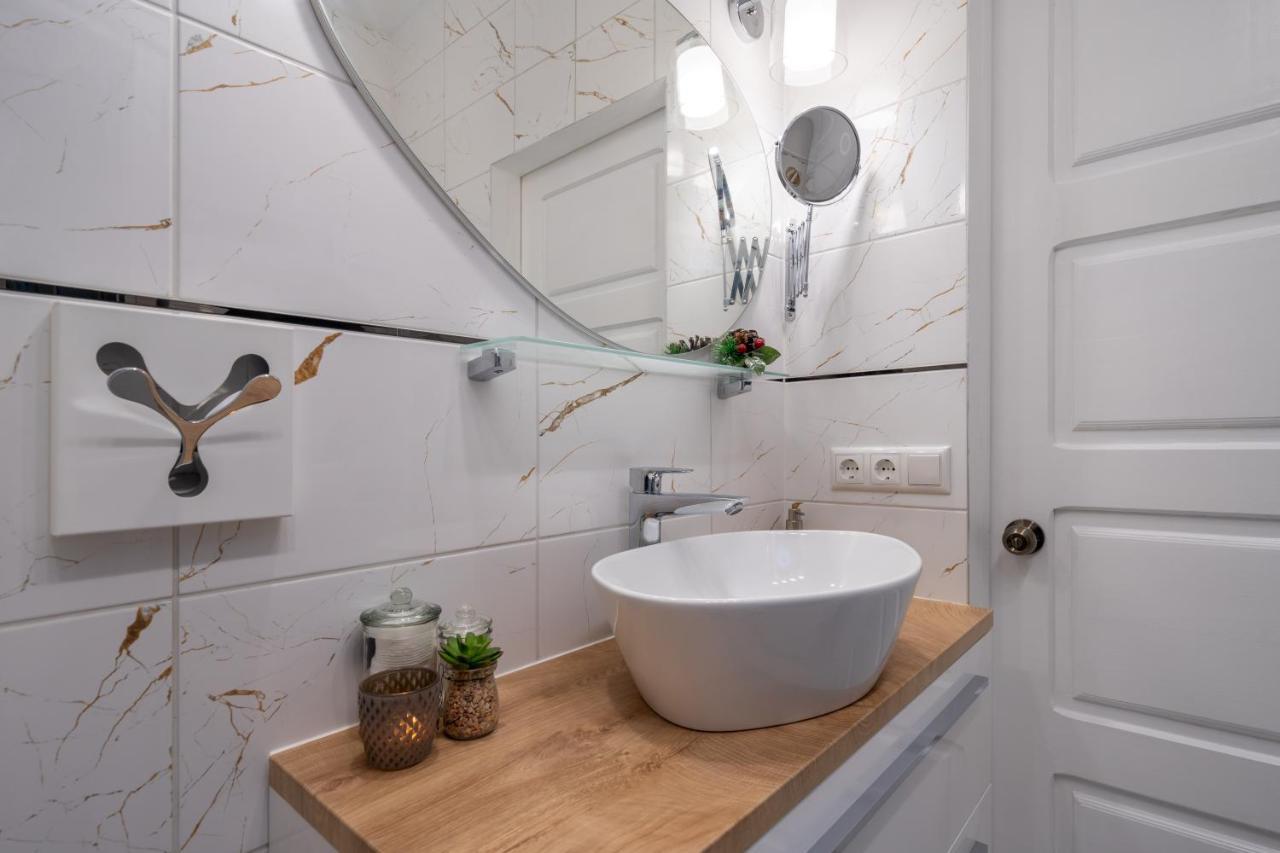 Joya Mia - The Soul Of Riga & Free Parking Apartamento Exterior foto